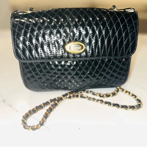 Vintage Bally Quilted Black Patent Mini Crossbody
• Gold Chain • Made in Italy - Picture 3 of 10